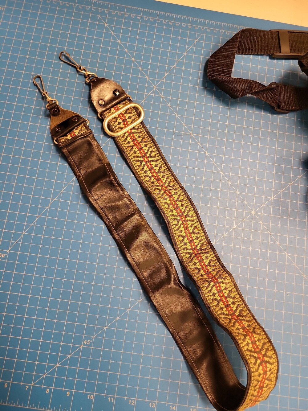 Leather Camera Strap Vintage Style Woven Pattern Adjustable Length Accessory